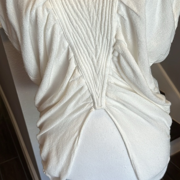 Jules of Morocco white Top. Hand woven in Morocco. Very chic. Sm/Med - Picture 3 of 9